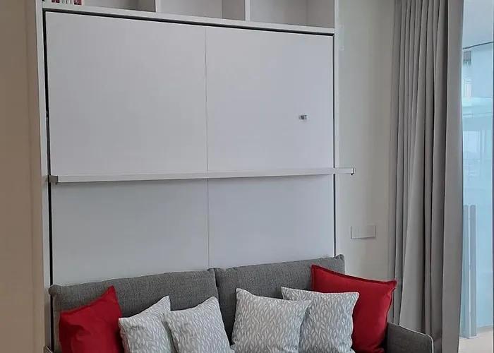 Waterfront Experience דירה